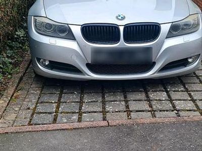 Gebraucht BMW 320 170 PS (125 kW) 2010 Grau Kombi