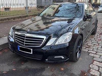 Gebraucht Mercedes E350 292 PS (214 kW) 2009 Schwarz Limousine