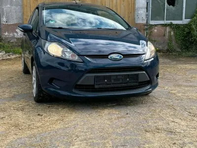 Usata Ford Fiesta 75 CV (55 kW) 2008 Blu Utilitaria