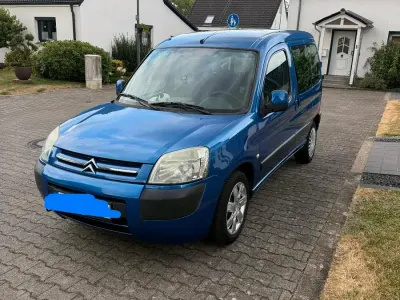 Gebraucht Citroën Berlingo 111 PS (81 kW) 2001 Blau Van / Kleinbus