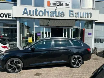 Gebraucht Skoda Superb Premium Edition 190 PS (139 kW) 2019 Schwarz Kombi