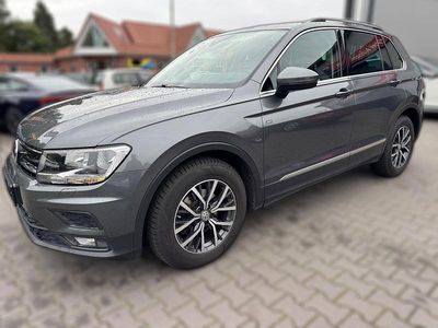 Grau metallic Gebraucht 2018 VW Tiguan Join SUV | 19.790 € (Fairer Preis)