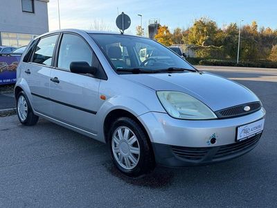 Gebraucht Ford Fiesta Ambiente 80 PS (58 kW) 2002 Kleinwagen