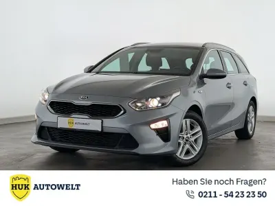 Używany Kia Ceed Vision 120 KM (88 kW) 2019 Srebrny Hatchback