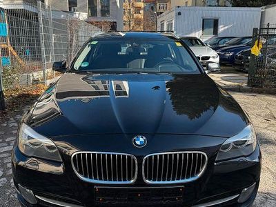 Gebraucht BMW 520 184 PS (135 kW) 2012 Schwarz Kombi