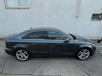 Gebraucht Audi A3 Ambiente 150 PS (110 kW) 2014 Grau Limousine