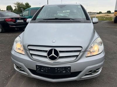 Mercedes B180