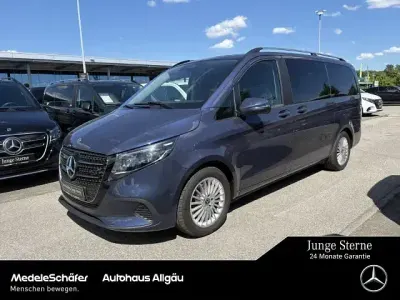 Gebraucht Mercedes V220 Style 163 PS (119 kW) 2025 Sodalithblau met. Van / Kleinbus