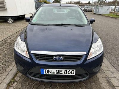 Gebraucht Ford Focus Style 137 PS (100 kW) 2010 Blau Limousine