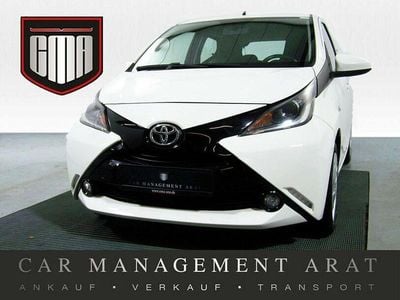 Gebraucht Toyota Aygo X-play 69 PS (50 kW) 2017 Weiß Kleinwagen