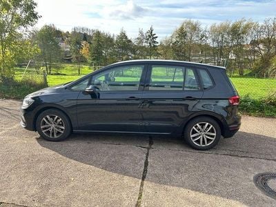 Schwarz Gebraucht 2019 VW Golf Sportsvan Van / Kleinbus | 17.500 € (Fairer Preis)