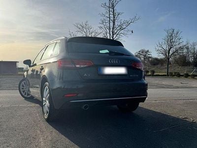 Brugt Audi A3 Ambiente 116 HK (85 kW) 2019 Grå Sedan