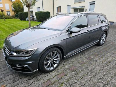 Gebraucht VW Passat R-line 180 PS (132 kW) 2017 Grau Kombi