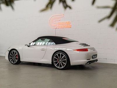 Porsche 911 Carrera Cabriolet