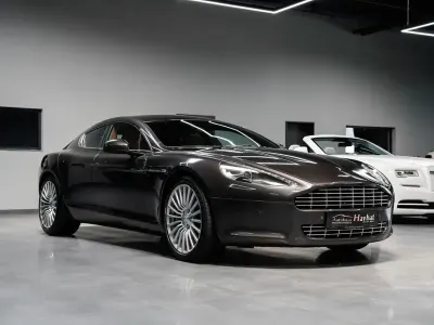 Gebraucht Aston Martin Rapide 476 PS (350 kW) 2011 Silber Limousine