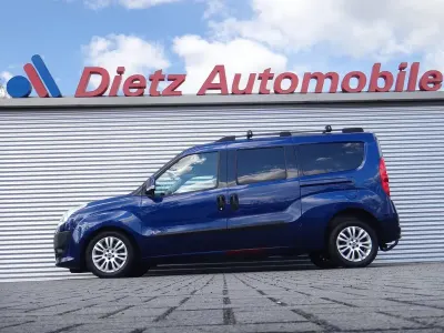 Gebraucht Fiat Doblò Dynamic 105 PS (77 kW) 2012 Blau Van / Kleinbus