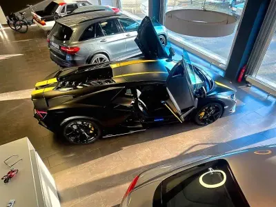 Gebraucht Lamborghini Revuelto 2025 Schwarz Coupé