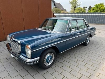 Blau Gebraucht 1970 Mercedes 250/8 Classic Limousine | 27.400 €