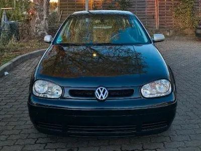 Gebraucht VW Golf IV 101 PS (74 kW) 2000 Schwarz Kleinwagen