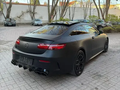 Usata Mercedes E300 AMG line 245 CV (180 kW) 2018 Grigio Coupé