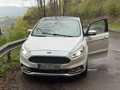 Usata Ford S-MAX Vignale 210 CV (154 kW) 2017 Bianco Monovolume