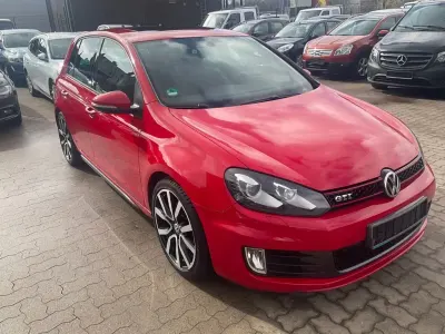 Second-hand VW Golf VI Edition 211 CP (155 kW) 2011 Roșu Hatchback