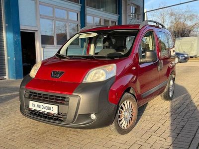 Rot Gebraucht 2010 Peugeot Bipper Basis Van / Kleinbus | 3.890 € (Fairer Preis)