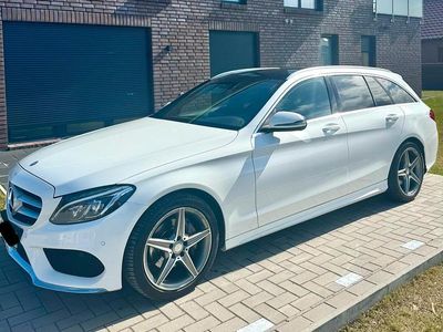 Gebraucht Mercedes C220 AMG line 170 PS (125 kW) 2016 Weiß Kombi