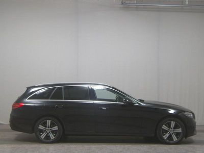 Schwarz Gebraucht 2023 Mercedes C220 Avantgarde Kombi | 25.480 € (Superpreis)