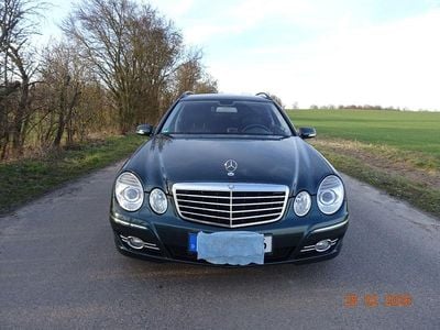 Gebraucht Mercedes E220 Avantgarde 170 PS (125 kW) 2006 Grün Kombi