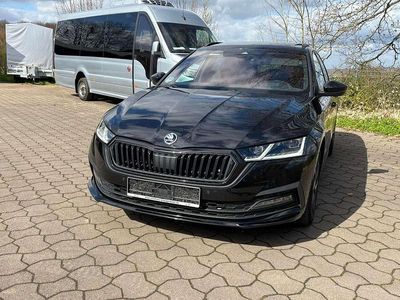 Second-hand Skoda Octavia Active 190 CP (139 kW) 2022 Negru Break