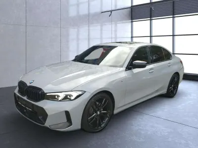 Gebraucht BMW 320 M Sport 190 PS (139 kW) 2024 Grau Limousine