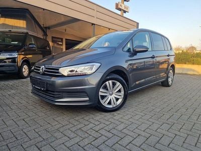 Gebraucht VW Touran Family 110 PS (80 kW) 2016 Indiumgrau metallic Van / Kleinbus