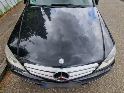 Gebraucht Mercedes C250 204 PS (150 kW) 2009 Schwarz Limousine