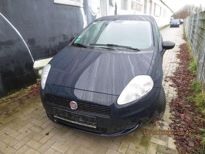 Gebraucht Fiat Grande Punto Basis 69 PS (50 kW) 2011 Colore esterno (blu suggestivo Kleinwagen