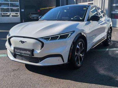 Gebraucht Ford Mustang Mach-E Extended Range 258 kW (351 PS) 2022 Weiß starweiß metallic SUV