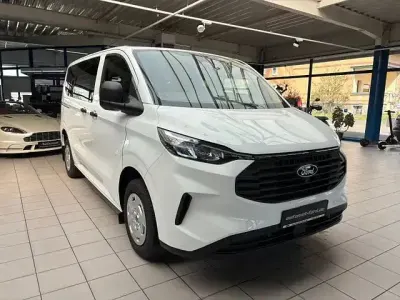 Second-hand Ford Transit Custom Trend 150 CP (110 kW) 2025 Alb Monovolum