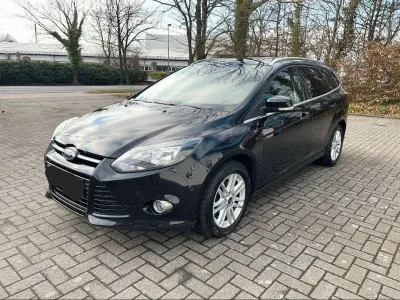 Gebraucht Ford Focus SYNC Edition 140 PS (102 kW) 2014 Schwarz Kombi