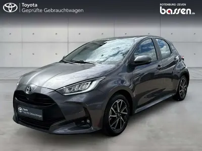 Gebraucht Toyota Yaris Hybrid Team 116 PS (85 kW) 2022 Marlingrau metallic Kleinwagen