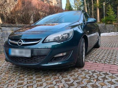 Gebraucht Opel Astra 120 PS (88 kW) 2014 Grün Kombi