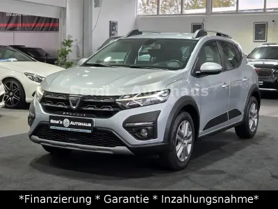 Używany Dacia Sandero Comfort 101 KM (74 kW) 2022 Srebrny Hatchback