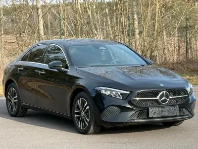 Gebraucht Mercedes A250 163 PS (119 kW) 2023 Schwarz Limousine
