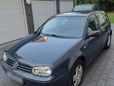 Gebraucht VW Golf IV Basis 105 PS (77 kW) 2001 Grau Limousine