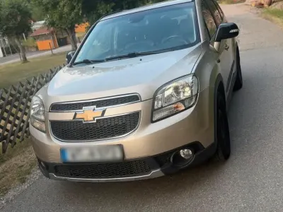 Gebraucht Chevrolet Orlando 163 PS (119 kW) 2014 Gold Van / Kleinbus