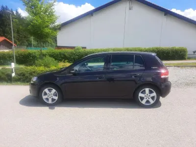 Gebraucht VW Golf VI Team 86 PS (63 kW) 2011 Schwarz Kleinwagen