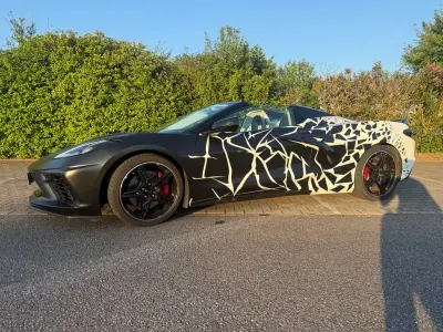 Gebraucht Chevrolet Corvette 343 PS (252 kW) 2022 Weiß Cabrio