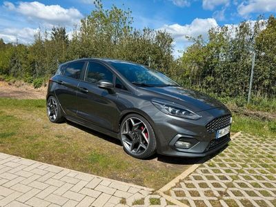 gebraucht Ford Fiesta MK8 ST mit Leder Exklusiv Paket