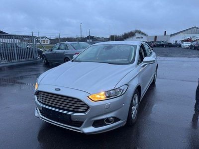 Gebraucht Ford Mondeo Trend 160 PS (117 kW) 2015 Silber Limousine