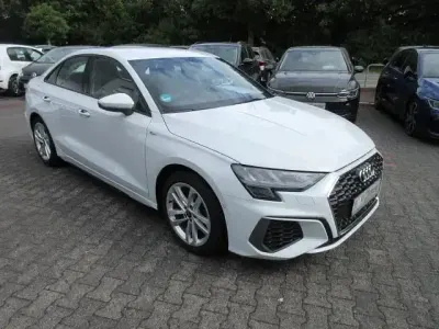 Gebraucht Audi A3 S-Line 150 PS (110 kW) 2023 Weiß Limousine