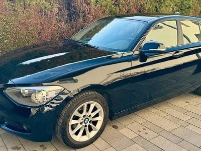 Gebraucht BMW 114 102 PS (75 kW) 2012 Schwarz Kleinwagen